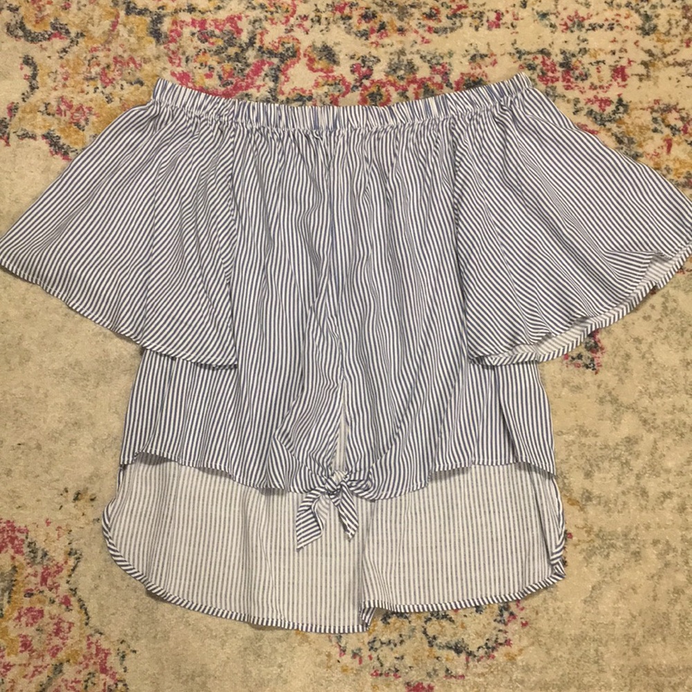 NWOT! Off the shoulder!